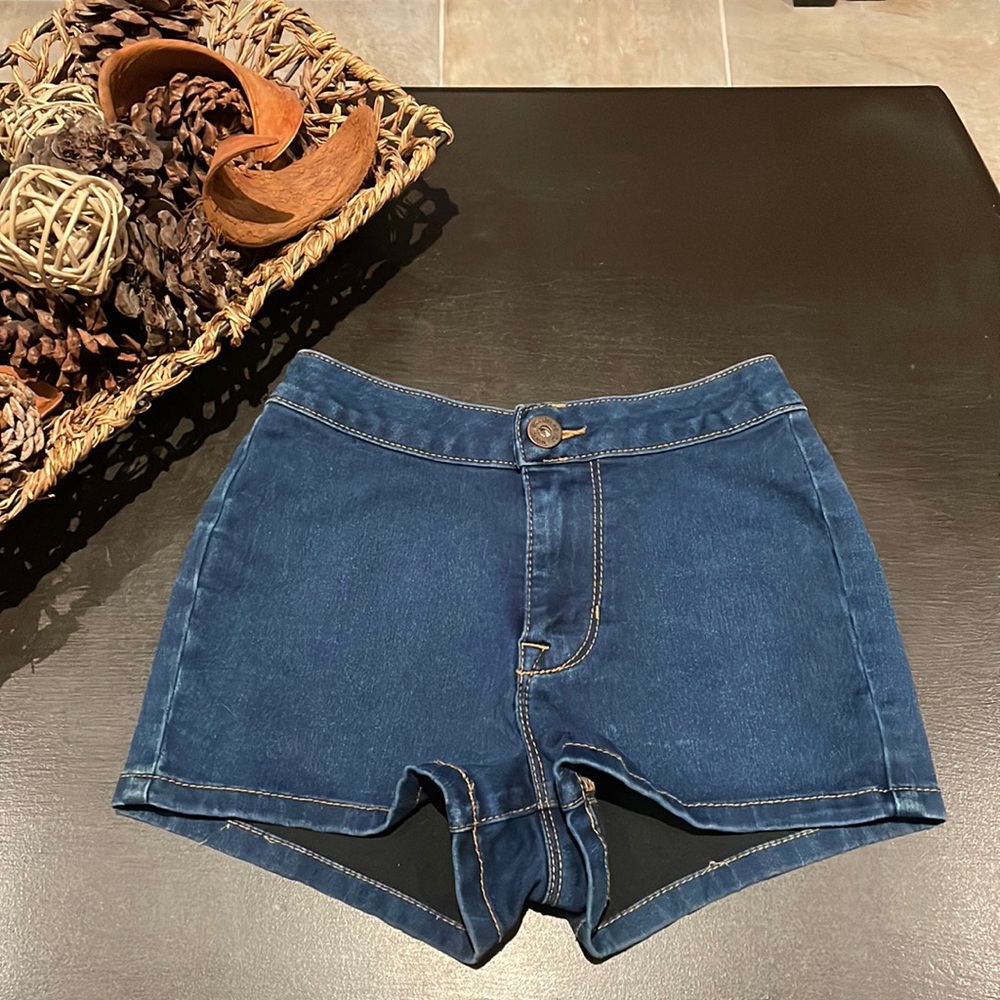 Bullhead dark jean high rise short shorts